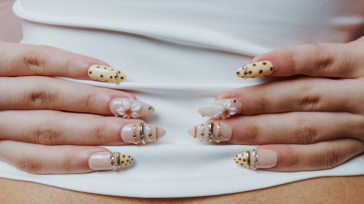 Nail Shingaar handcrafted design